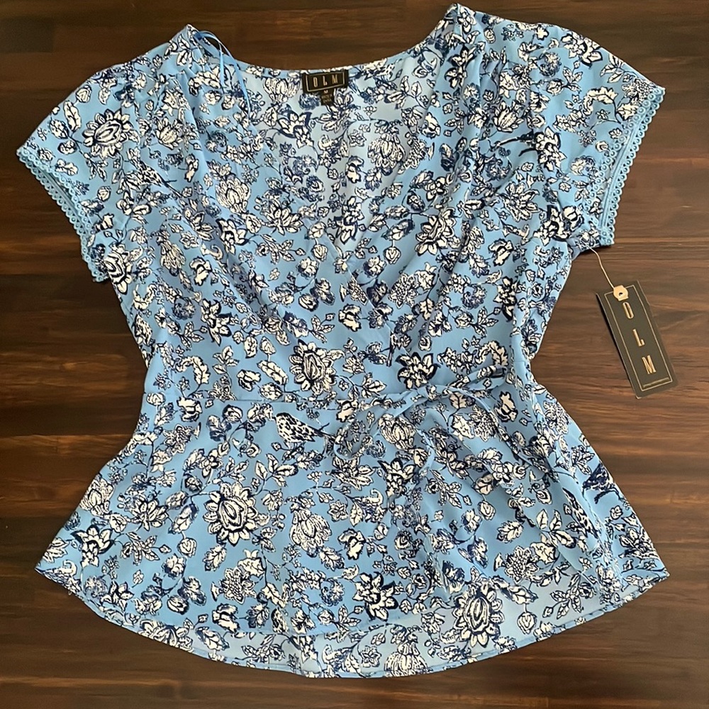 NWT Blue Floral Top